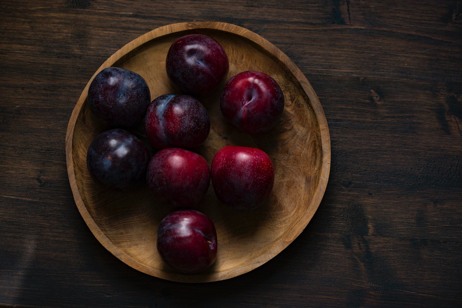 Can Dogs Eat Plum?